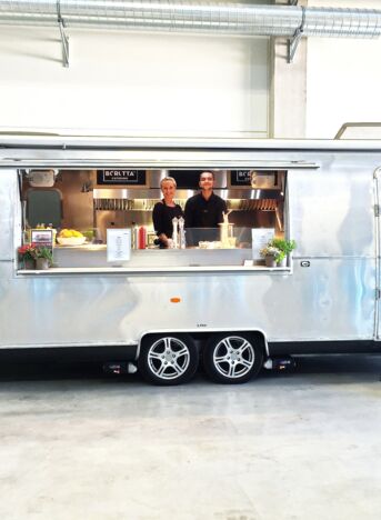 AIRSTREAM / STREETFOOD